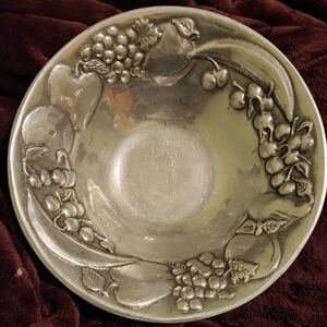 Decorative Silver Fruit Bowl